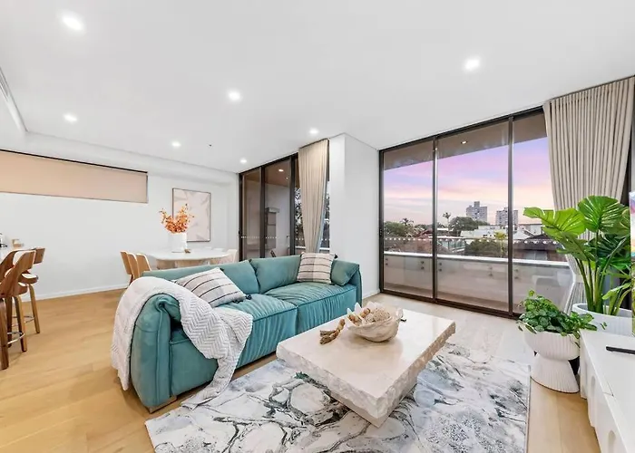 Luxury Penthouse 3 Bedrooms In Neutral Bay