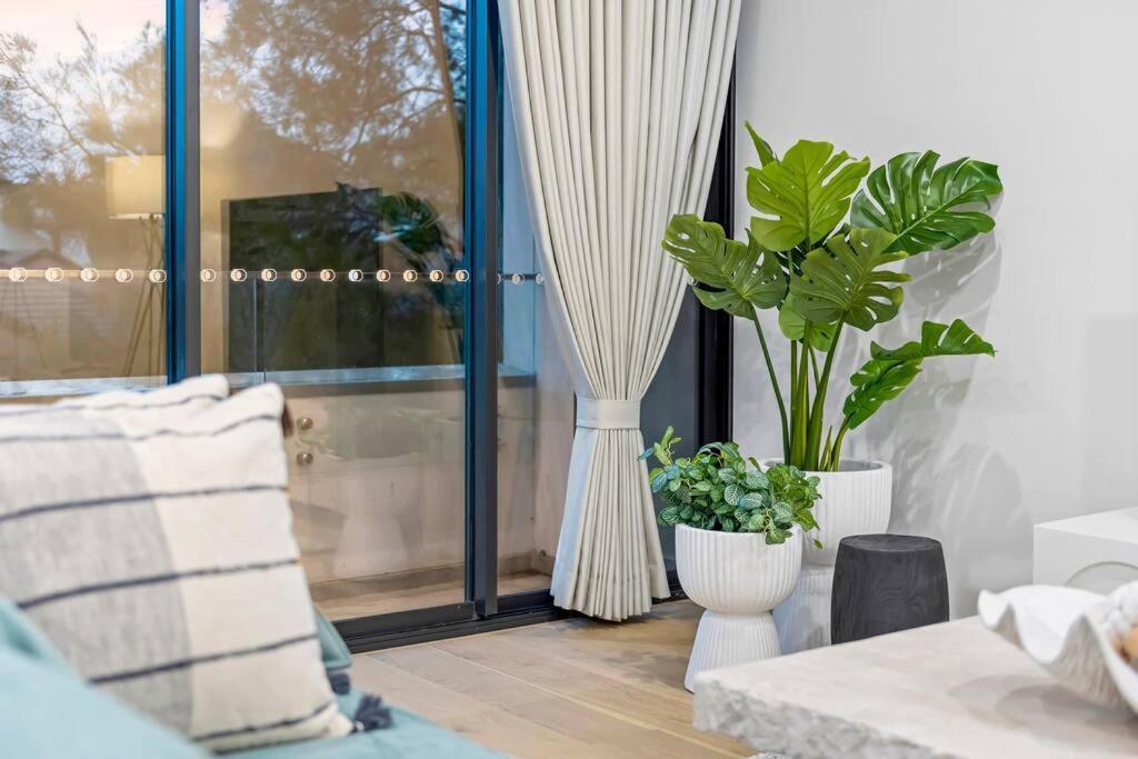 Luxury Penthouse 3 Bedrooms In Neutral Bay Apartment *