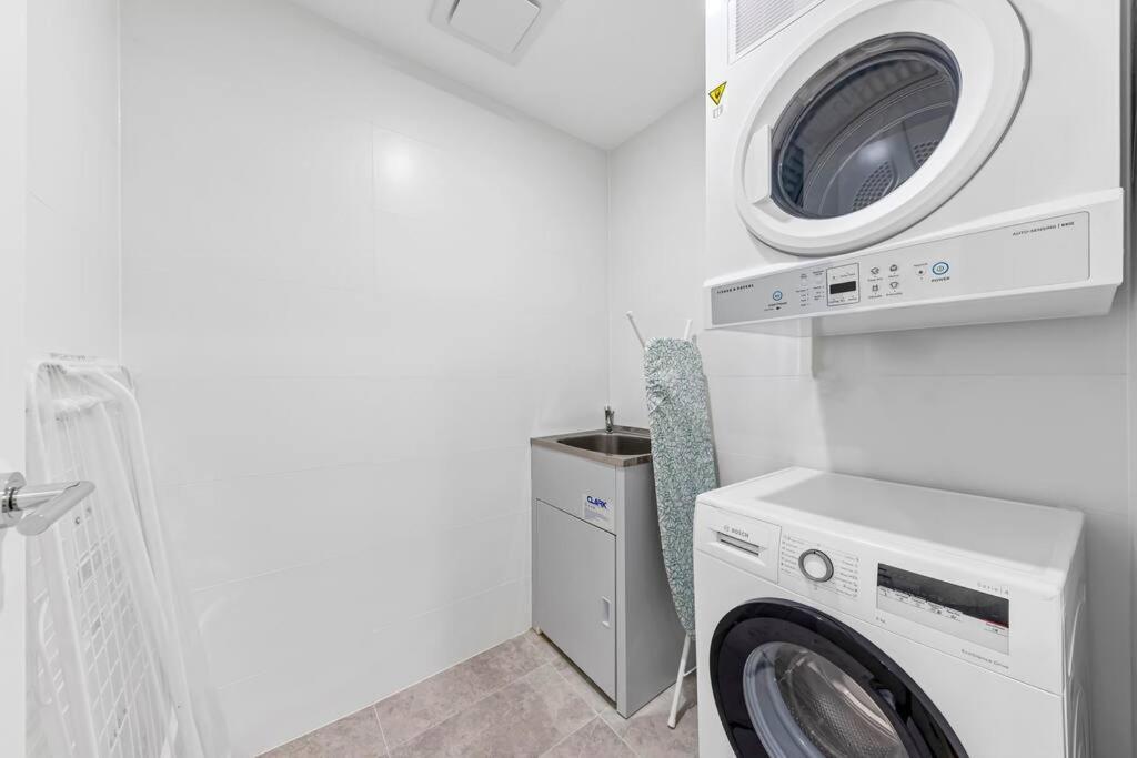 Apartment Luxury Penthouse 3 Bedrooms In Neutral Bay *