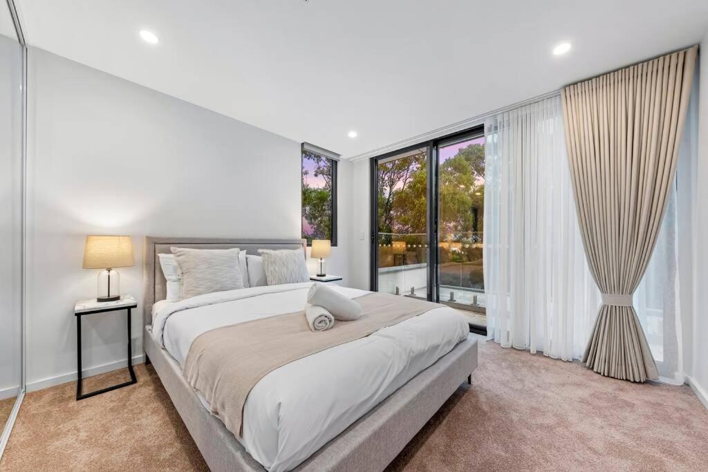 Luxury Penthouse 3 Bedrooms In Neutral Bay *