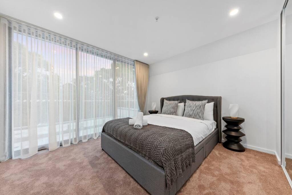 Luxury Penthouse 3 Bedrooms In Neutral Bay *